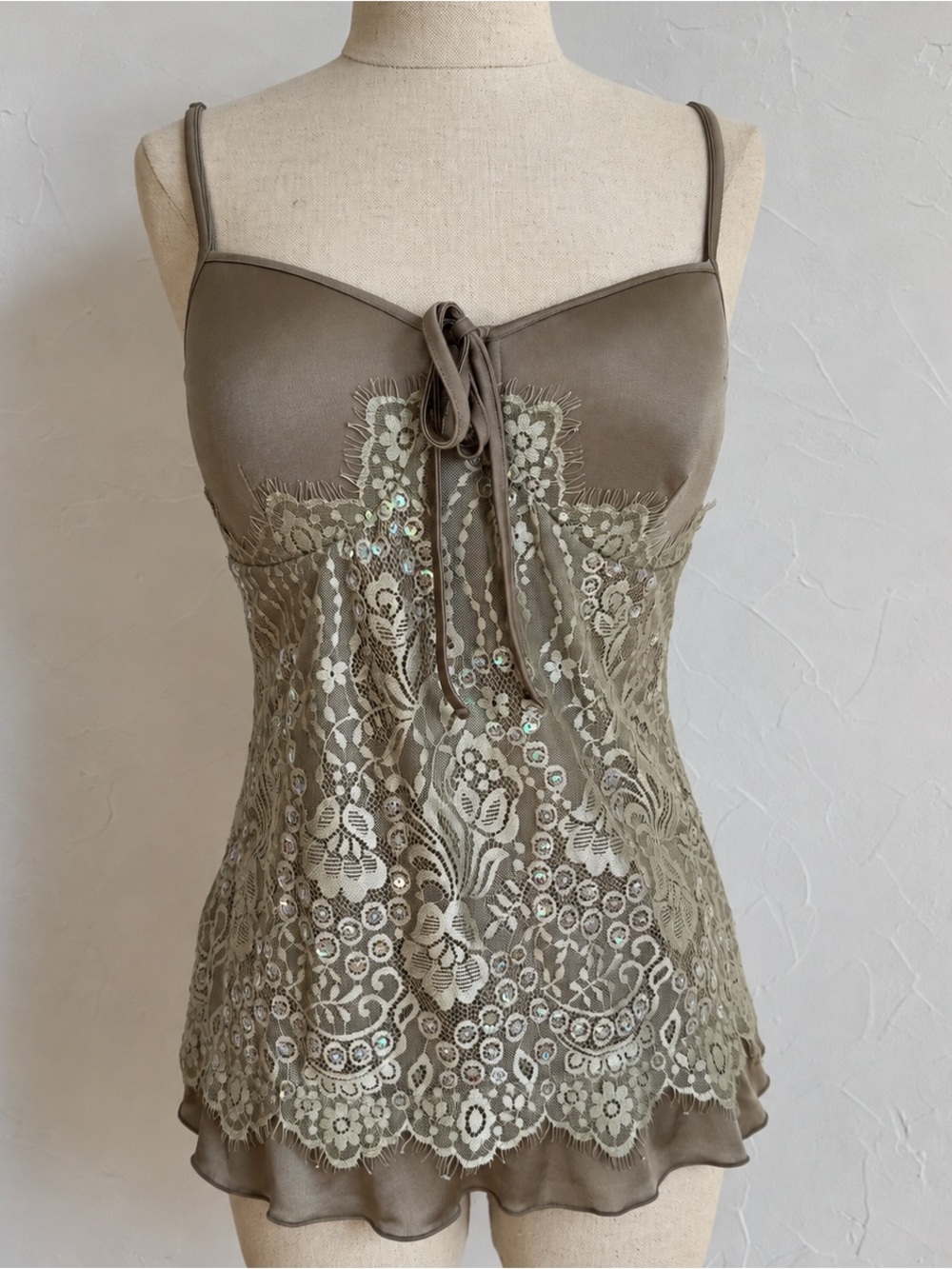 Y2K Lace Sequin Cami Top Built-In Bra Taupe Grey
